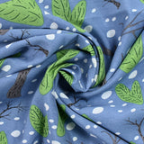 Viscose imprimée légère bois mystique fond bleu