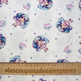 Coton imprimé kawaii bleu et rose fond blanc