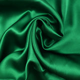 Satén de seda verde imperial
