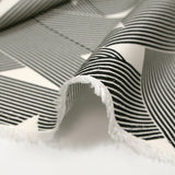Satin de viscose fin imprimé étoile entremêlée noir et blanc cassé