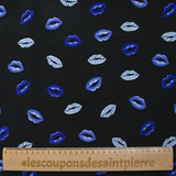 Crêpe viscose imprimé bouche bleue fond noir