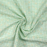 Fondo verde pastel bordado de algodón Vichy Seersucker