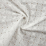 Broderie anglaise Ludmila blanc cassé