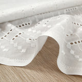 Broderie anglaise Freya blanc cassé