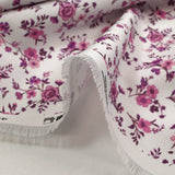 Piqué de coton imprimé les fleurs de Louna violet fond blanc