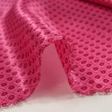 Satin de soie imprimé carrés de fleurs fuchsia