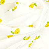Fondo blanco de limón con estampado de algodón