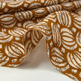 Coton batik imprimé Ghaziabad fond camel