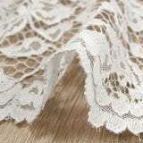 Scalloped lace Maud white