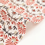 Coton indien imprimé fleurs brique et taupe fond blanc