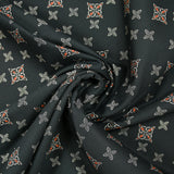 Gabardine 100% coton symbole celtique fond noir