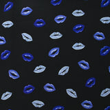 Crêpe viscose imprimé bouche bleue fond noir