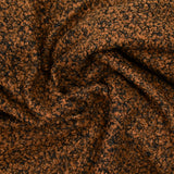 Lingo de color naranja de lana de estilo negro