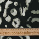 Crépon viscose imprimé effet buvard fond noir