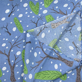 Viscose imprimée légère bois mystique fond bleu