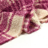 Bucle de lana de billy para baldosas blancas moradas y rotas
