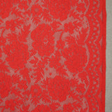 Guipure fine motif champêtre fond rouge