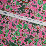 Coton liberty ® Doe a Deer vert fond rose au mètre