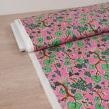 Coton liberty ® Doe a Deer vert fond rose au mètre