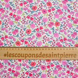 Coton imprimé Vittoria fleurs rose vintage fond blanc cassé au mètre