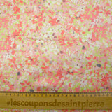 Satin de soie imprimé fleurettes rose corail fond vert pastel