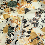 Muselina estampada Ayame fondo blanco.