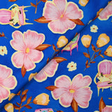 Coton imprimé fauteuil à chat et fleurs fond bleu roi
