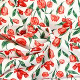 Fondo blanco de algodón de estampado de tulipán rojo