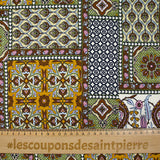 Satin de viscose imprimé patchwork ornement marron, vert pomme et ocre