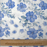 Popeline de coton imprimée porcelaine en fleurs bleues fond blanc