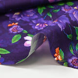 Popeline de coton imprimée flore fond violet foncé