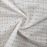 Broderie anglaise Lou blanc cassé