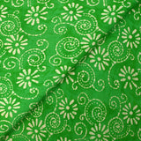 Coton batik imprimé Udaipur fond vert pomme