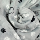 Polaire doudou imprimée patte de chien fond gris