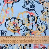 Viscose imprimée ombre de tulipes fond bleu