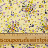 Popeline de coton imprimée fleur baroque mauve fond jaune pastel