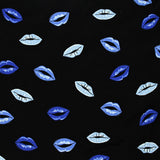 Crêpe viscose satiné bouche bleue fond noir