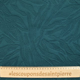 Matelassé jersey fissures oil background