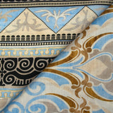 Polyester tissé imprimé moulure royale beige, bleu ciel et marron